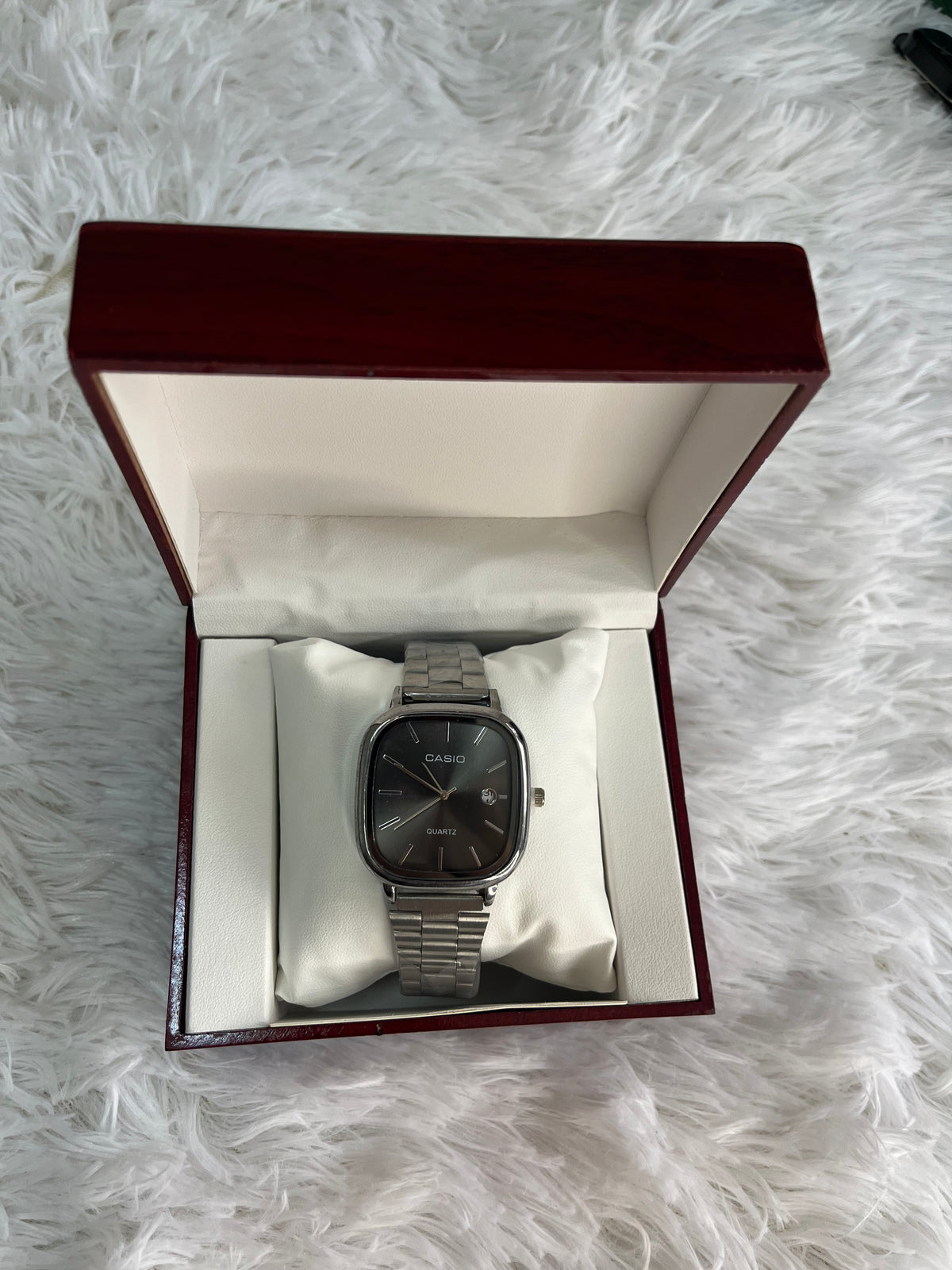 CASIO QUARTZ ACIER COFFRET